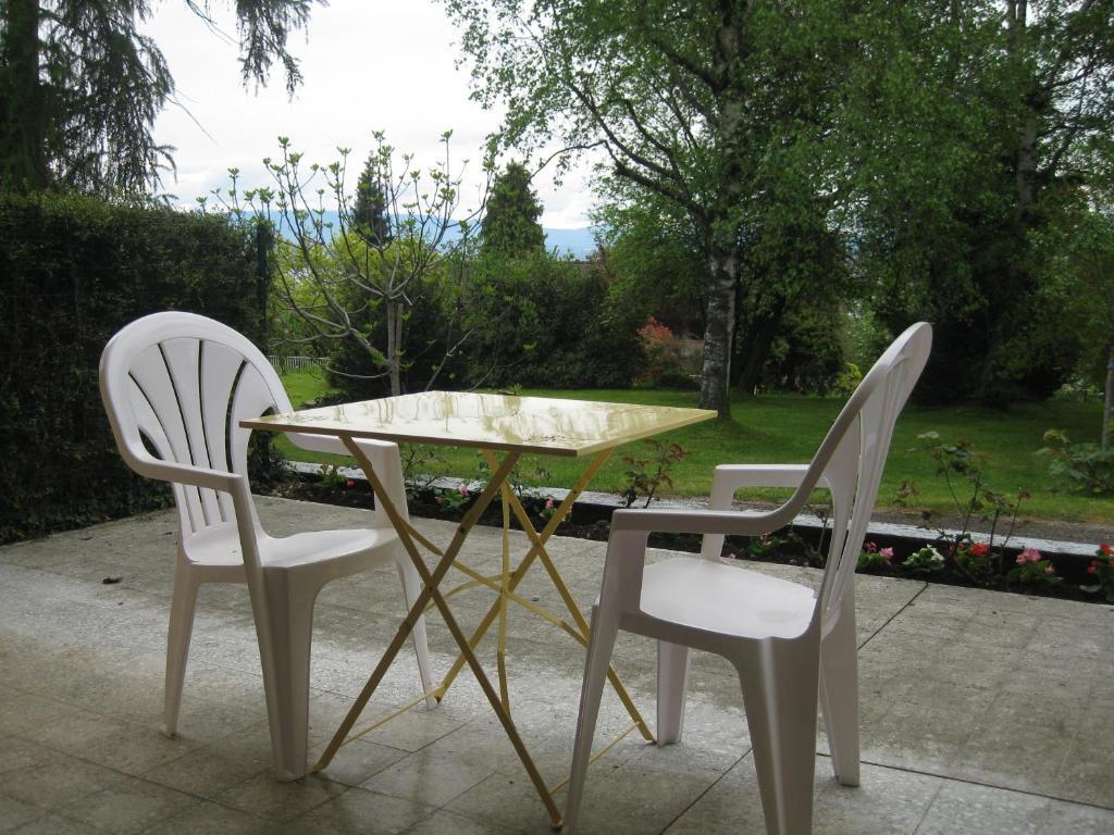 Hotel Les Pavillons Du Golf Evian-les-Bains Exterior photo